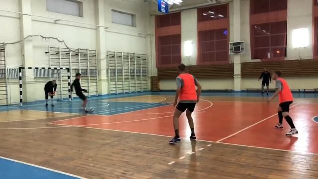 Кадры с тренировки МФК УРАЛ (Ижевск) смотреть онлайн