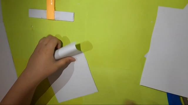 DIY -?Как сделать НОЖ-БАБОЧКУ из Бумаги А4 своими руками? | Самый лёгкий способ смотреть онлайн