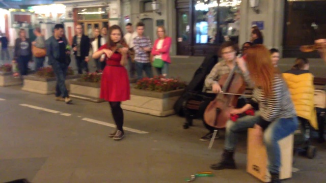 УЛИЧНАЯ МУЗЫКА НОЧНОГО ГОРОДА, МОСКВА ► Атмосферное Исполнение смотреть онлайн