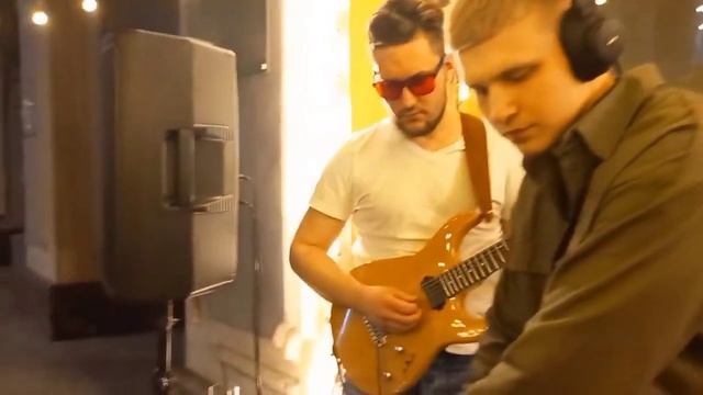 Замес с диджеем на Кузнецком смотреть онлайн