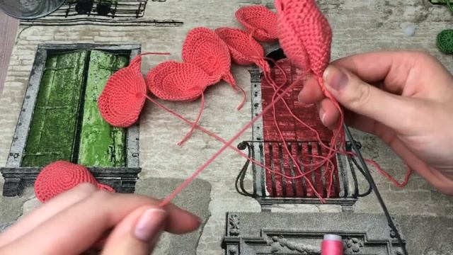 ? РОЗА КРЮЧКОМ. ВЯЗАНЫЙ ДЕКОР СВОИМИ РУКАМИ смотреть онлайн