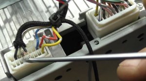 Как подключить AUX к штатной магнитоле Mitsubishi Outlander XL- Mitsubishi Lancer X