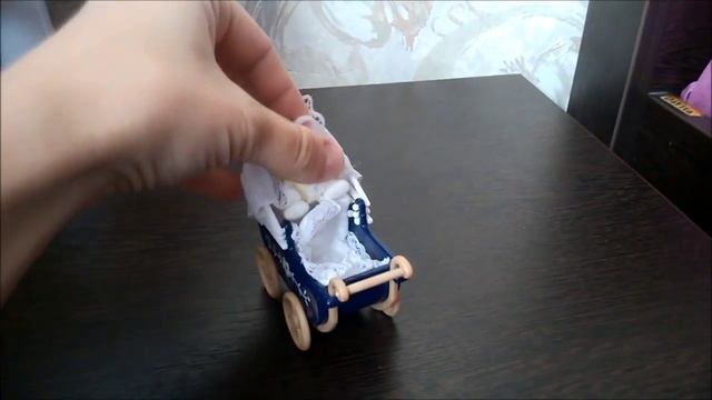 Набор Коляска люлька для двойни Sylvanian Families (Сильвания Фэмили) смотреть онлайн