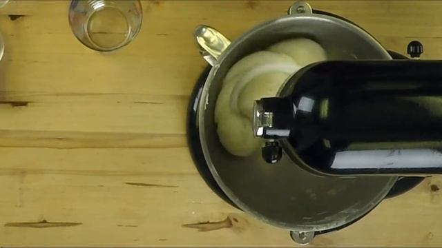 Emile Henry Bread Loaf Baker смотреть онлайн