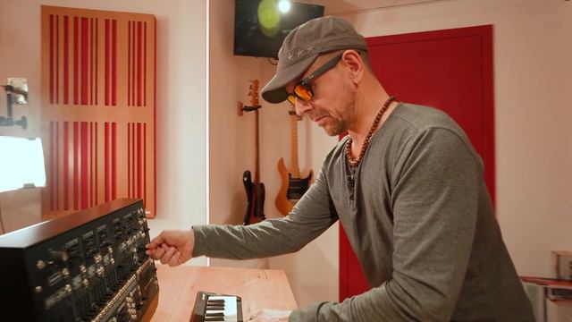 Top 10 Synthesizers Of All Time