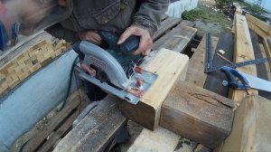 Как ровно отпилить брус | Хочу дом из бруса