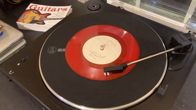 2020-12-24 Santa Claus is Coming to Town смотреть онлайн