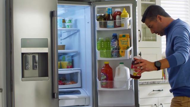 Холодильники Maytag® с отделкой из нержавеющей стали, устойчивой к отпечаткам пальцев смотреть онлайн