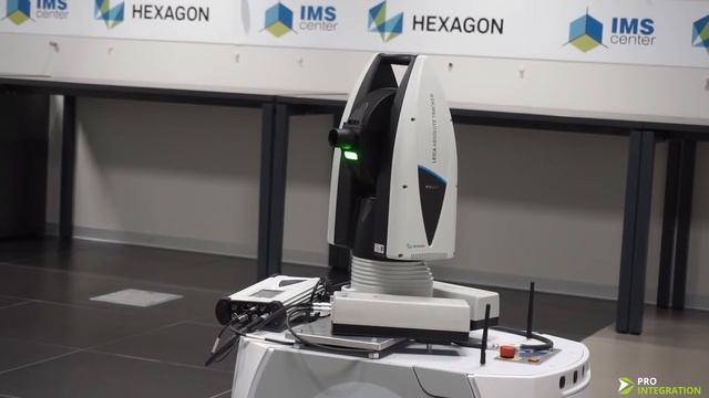 Трекер Leica ATS600 на роботе OMRON смотреть онлайн
