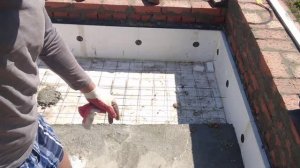 заливаю приёмный лоток с трапом для отведения воды, это парилка-мойка бани. Новосибирск ✌️