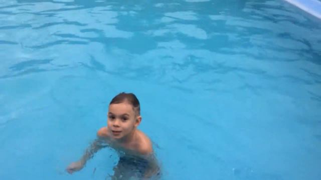 Мое первое сальто!!! смотреть онлайн