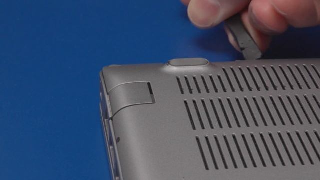 Dell Latitude 5411 - Battery Removal смотреть онлайн