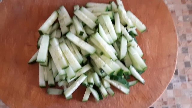 Лёгкий салат|Крабовые палочки и Капуста смотреть онлайн