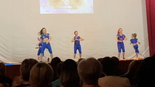 Танцы на кончиках пальцев смотреть онлайн