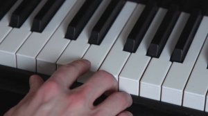 Kanye West «Runaway» Piano Tutorial for Beginners
