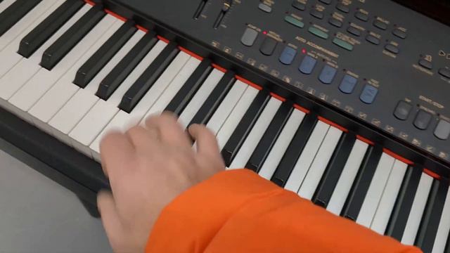 Yamaha Clavinova CVP-98 digital piano and stool in glossy black polished ebony stock number 23440 смотреть онлайн