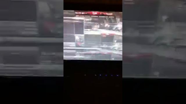 Qik - трясется монитор By Oleg Semenov