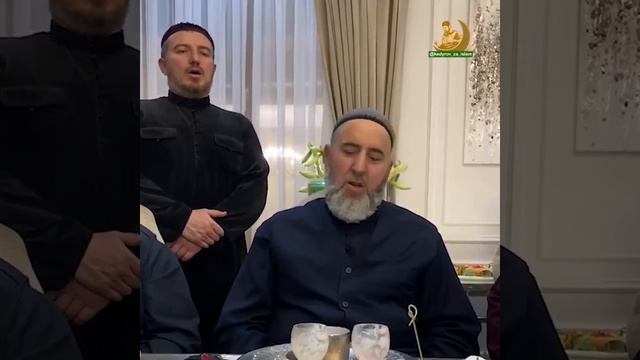 ЛЮБОВЬ СЛУЖИТЕЛЯ СВЯЩЕННОГО КОРАНА РАМЗАНА-ХАДЖИ КАДЫРОВА К ПОМИНАНИЮ АЛЛАХА смотреть онлайн