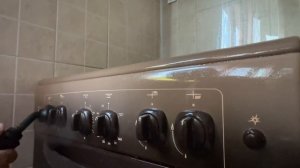 Чистим газовую плиту при помощи пароочистителя Fakir