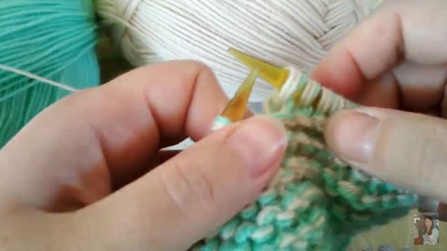 ВЯЗАНИЕ С ГРАДИЕНТОМ (переходом цвета). Как связать градиент спицами. Вязание разными нитками. смотреть онлайн
