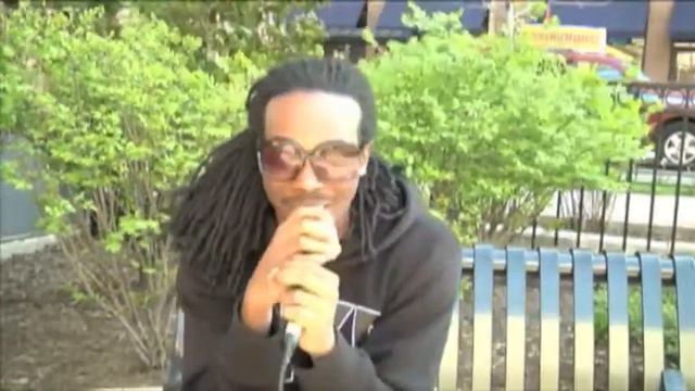 Malcolm Jones смотреть онлайн