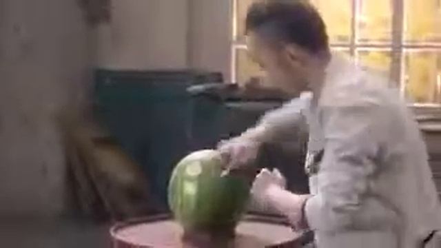 Ноготь вместо ножа! Смотреть всем! смотреть онлайн