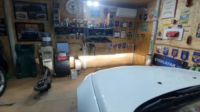 BMW 6 e63. LED ангельские глазки, ремонт корпуса, замена линз, блоков, ламп. смотреть онлайн
