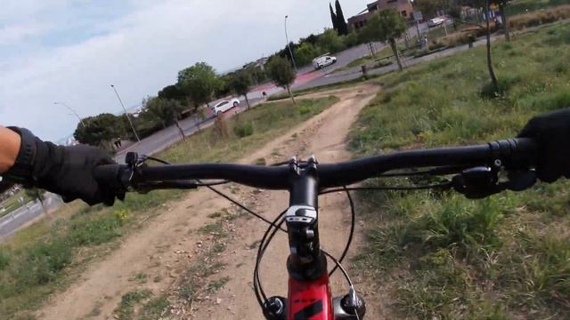 GT Avalanche Elite 29 | Test Collserola смотреть онлайн