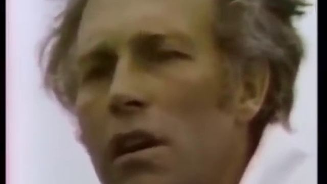 Evel Knievel jumps 14 Greyhound buses. BADASS! смотреть онлайн