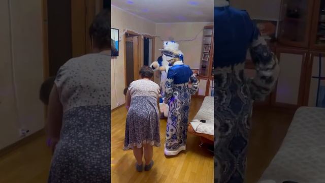 Визитка Снегурочка и Дедушка Мороз на дом смотреть онлайн