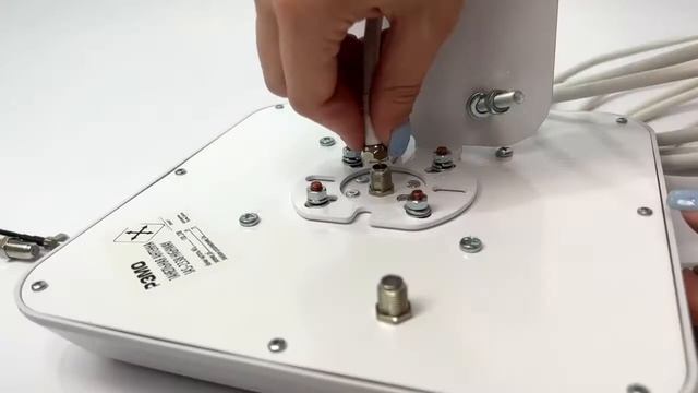 Усилитель Интернет сигнала BAS-2338 HIGHWAY смотреть онлайн