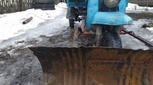 МУРАВЕЙ ПОЕХАЛ? СОБРАЛ МОТОР! обзор отвала на мотороллер.