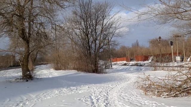 Город Семилуки, Воронежская обл., Первый весенний день. Солнечно, капель смотреть онлайн