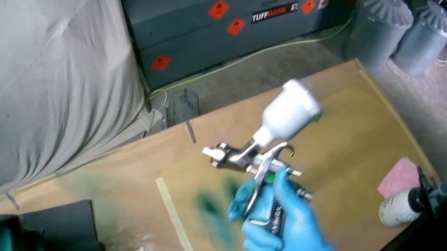 Iwata W400 LV2 1.3 , The Wider4 Original For Base & Clear Coat