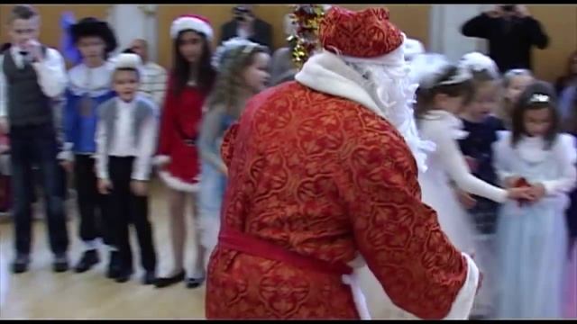 К нам идёт Дед Мороз! смотреть онлайн