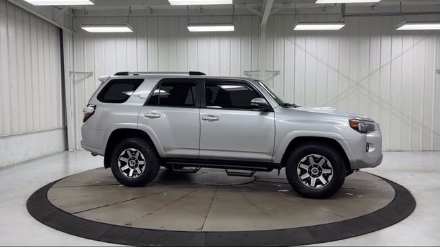 2018 Toyota 4Runner SR5 Sport Utility Paris Lexington Winchester Nicholasville Louisville смотреть онлайн