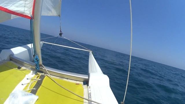 Парусный катамаран смотреть онлайн