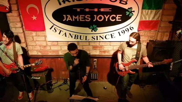 Mehmet Demiray - This Love (Maroon 5 Cover) смотреть онлайн