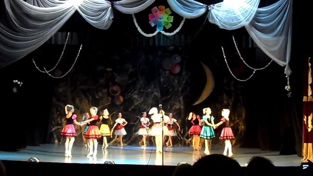 детский танец из балета "Эсмиральда" ХХШ смотреть онлайн