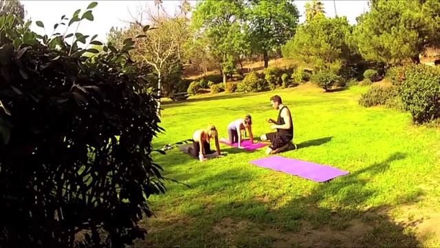 Сумашедший Йога Инструктор Плохие объявления на русском смотреть онлайн