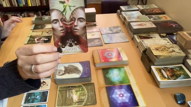 Leo - The Garden Over There смотреть онлайн