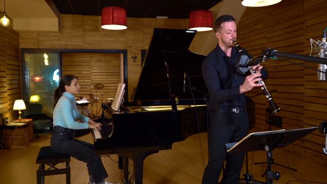 Andrew Broome - Mozart Clarinet Concerto - Exposition смотреть онлайн