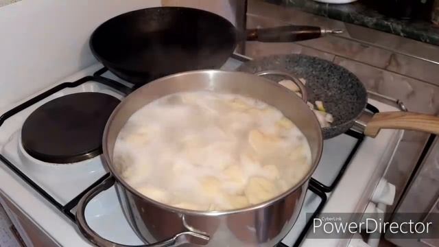 Для тех, кто На самоизоляции...самый БЮДЖЕТНЫЙ рецепт ВКУСНОГО обеда!!!Три блюда в ОДНОМ рецепте ? смотреть онлайн