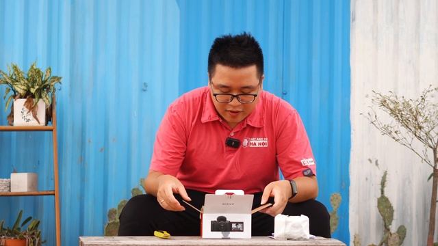 Đập hộp ngay Sony ZV-1F siêu phẩm mới nhất dành cho genZ - Có gì thú vị? смотреть онлайн