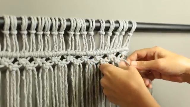 TAPETE EM MACRAMÊ - TUTORIAL FÁCIL INICIANTE_[360p].mp4 смотреть онлайн