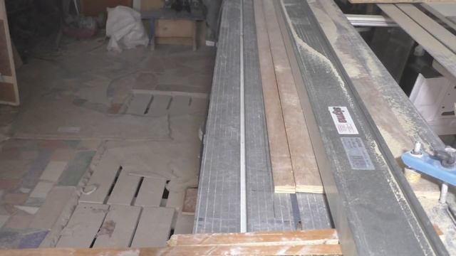 Резка ламината, фанеры, ламинированного дсп направляющей Kera-Cat от Сигмы. смотреть онлайн