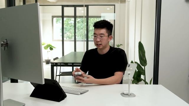 Ultimate Minimalist Desk Setup ! (Huawei Mateview + MX Keys Mini + MX Anywhere) смотреть онлайн