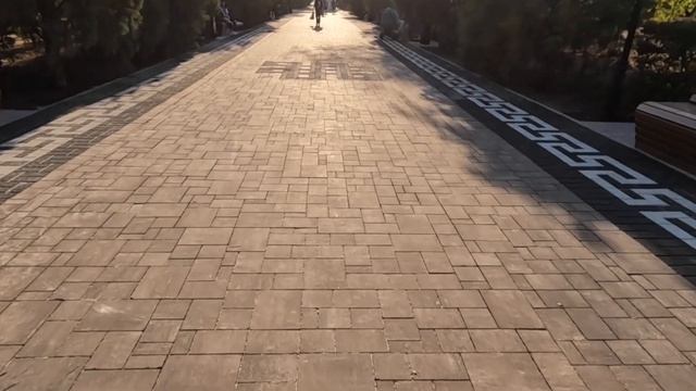 День города в Элисте. Гуляю с родителями смотреть онлайн