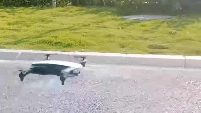 Z1 Wifi FPV Mini Drone with 1080P 4K HD Camera смотреть онлайн