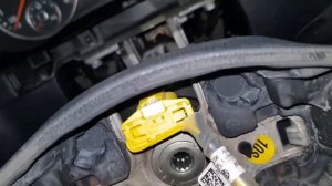 VW TIGUAN снятие подушки безопасности в руле